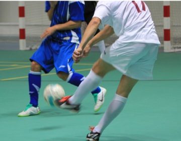 Futsal como medida de educação: campeonatos juvenis locais transformam o Brasil