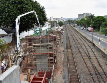 Pilares da alça do Viaduto Augusto Franco são concretados