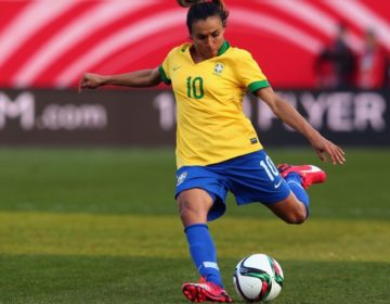 Marta é finalista na estreia da categoria feminina do Bola de Ouro