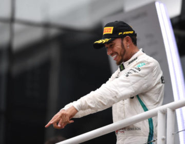 Hamilton segura Verstappen e conquista pela 2ª vez o GP do Brasil