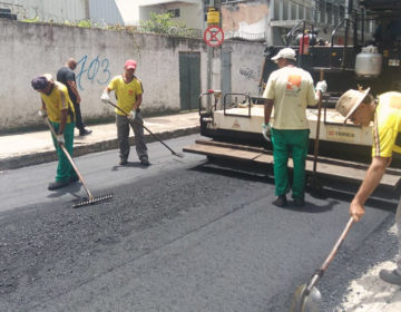 Prefeitura assina contrato com BDMG para asfaltamento de 20 ruas