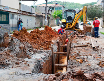 Bairro Monte Castelo recebe mais 450 metros de novas redes de esgoto da Cesama