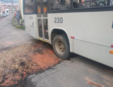 Moradores reclamam de buracos em vias do bairro Cidade do Sol