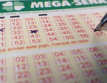 Mega-Sena pode pagar prêmio de R$ 12 milhões neste sábado