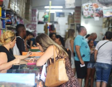 Comércio se prepara para vendas de material escolar
