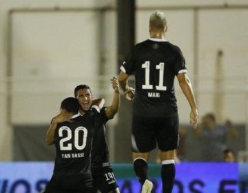 Vasco arranca empate do Juazeirense e segue na Copa do Brasil