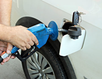 Posto terá que indenizar cliente de Juiz de Fora por troca de combustível no abastecimento