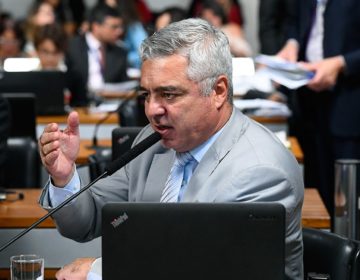 Senadores formam grupo para debater projetos de combate à corrupção