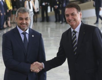Presidente do Paraguai é recebido por Bolsonaro no Palácio do Planalto
