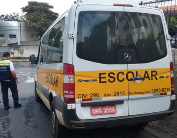 Settra autua cinco veículos do transporte escolar por irregularidades