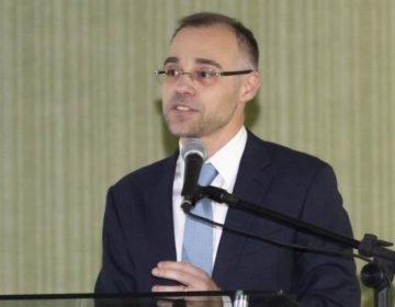 Advogado-geral da União diz que setores querem manter privilégios