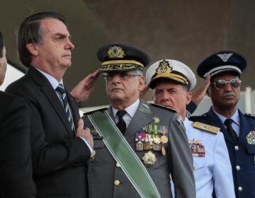 Bolsonaro: “Exército respira e transpira democracia e liberdade”