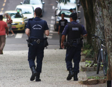 Jovem é preso e adolescente apreendido pela Guarda Municipal no Parque Halfeld