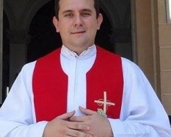 Arquidiocese desmente mensagens sobre morte de Padre Pierre