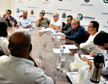 Câmara recebe representantes da UBER para discutir regulamentação no município