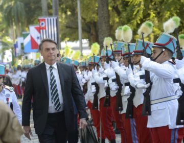 Bolsonaro diz que meta é implantar um colégio militar em cada capital