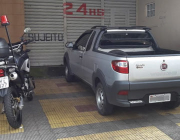 Agentes de trânsito encontram carro furtado no bairro Manoel Honório