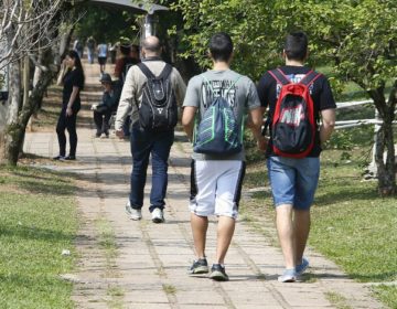 Número de jovens no ensino médio aumenta de 61% para 68,7% em 6 anos