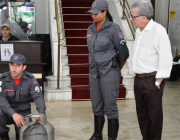 Corpo de Bombeiros faz demonstração para conscientização contra queimaduras