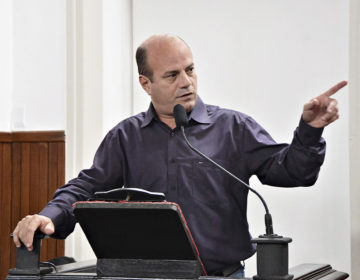 Sentindo na pele: vereador propõe treinamentos para motoristas de ônibus se colocarem no lugar dos ciclistas