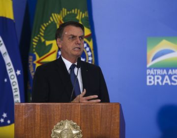 Bolsonaro revoga decreto de armas e publica novas regras