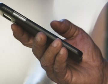 Serviços bancários por celular são acessados por 65% dos brasileiros