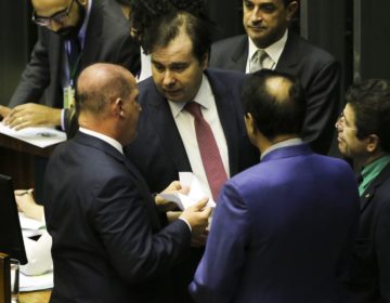 Câmara deve melhorar aposentadoria para mulheres, diz Maia