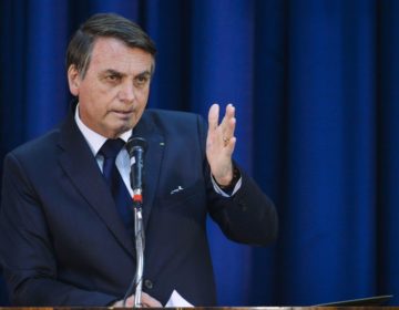 Bolsonaro cogita indicar o filho para ser embaixador nos EUA