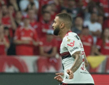 Mengão empata com Inter por 1 a 1 e está nas semifinais da Libertadores