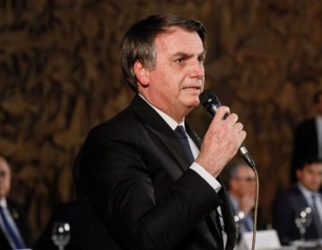 Economia está dando sinais de recuperação, diz Bolsonaro a empresários