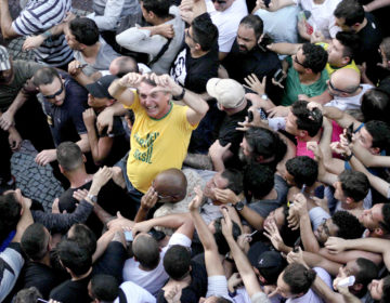 Bolsonaro divulga vídeo que mostra momento de sua transferência para São Paulo após facada em Juiz de Fora
