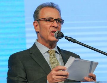 Retomada do crescimento virá com aprovação de reformas, diz ministro