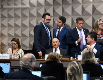 Comissão aprova, com emendas, MP do Médicos pelo Brasil