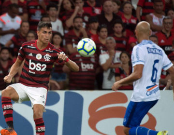 Flamengo vence o CSA-AL e mantém folga na liderança do Brasileirão