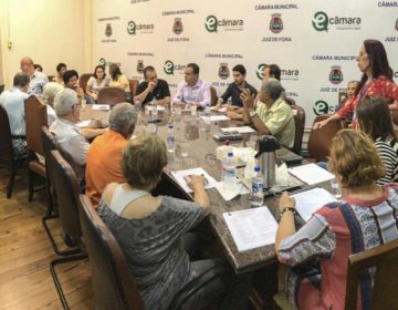 Comissão do Idoso decide por uma grande festa de Natal para idosos em JF