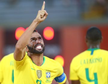 Seleção Brasileira enfrenta Nigéria pela Copa do Mundo de Futebol de Areia