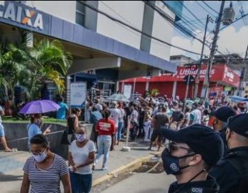 Projetos buscam facilitar pagamento de auxílio emergencial durante pandemia de Covid-19