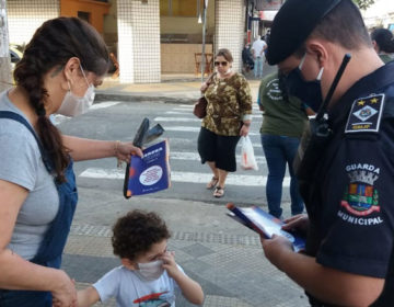 Comboio de prevenção ao coronavírus atua em três bairros nesta quinta-feira