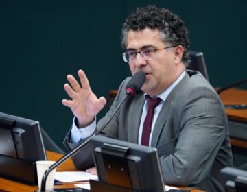 Projeto assegura participação do Brasil em ações internacionais por vacinas contra Covid-19