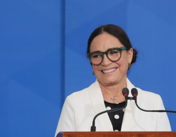 Regina Duarte deixa Secretaria Especial de Cultura