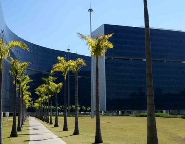 Governo de Minas anuncia primeira parcela do salário dos servidores e quitação integral para Saúde e Segurança