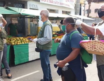 SDS distribui máscaras e kits de higiene para população em situação de rua
