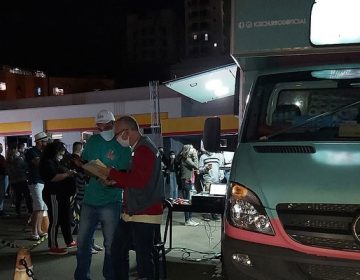 Comboio contra covid-19 notifica food truck que atraía mais de cem pessoas