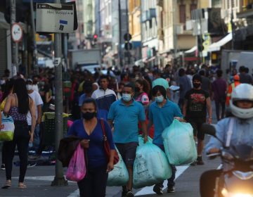 Estudo mostra que maioria dos brasileiros não pretende frequentar locais de aglomeração no momento
