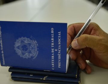 Número de empregados nas estatais cai 3,7% em 2019