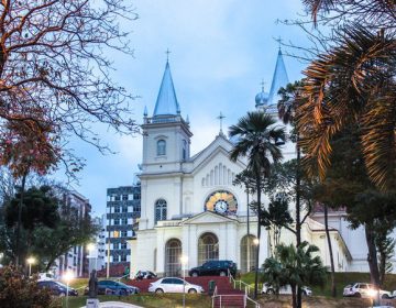 Câmara rejeita veto do Poder Executivo ao PL que caracteriza celebrações religiosas como atividades essenciais