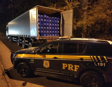 PRF intercepta caminhão com mais de 15 mil litros de cerveja sem nota fiscal