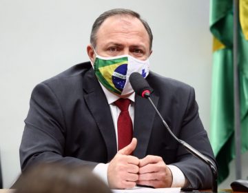 Ministro da Saúde explica distribuição de remédios e testes para Covid nos estados