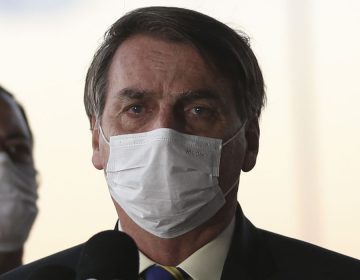 Bolsonaro veta indenização de R$ 50 mil a profissionais de saúde vitimados pela Covid-19