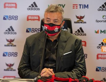Domènec Torrent é apresentado pelo Flamengo